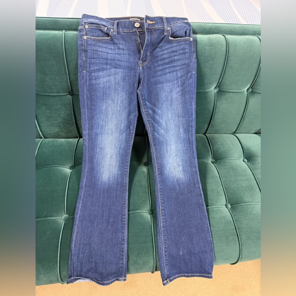 Express boot cut Jeans in Deep Blue sz 8short